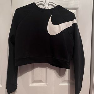 Small Nike Black Cropped Crew Neck